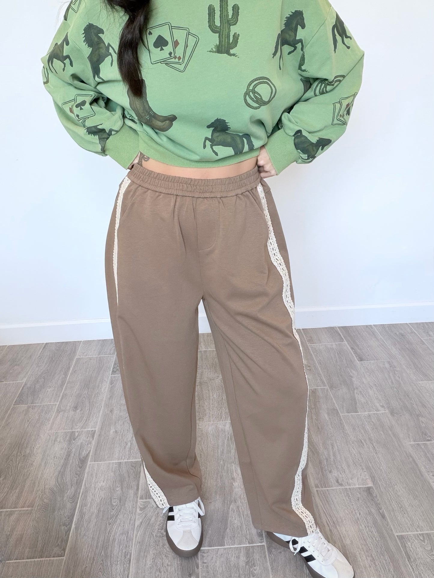 Sunday Stroll Crochet Barrel Pant